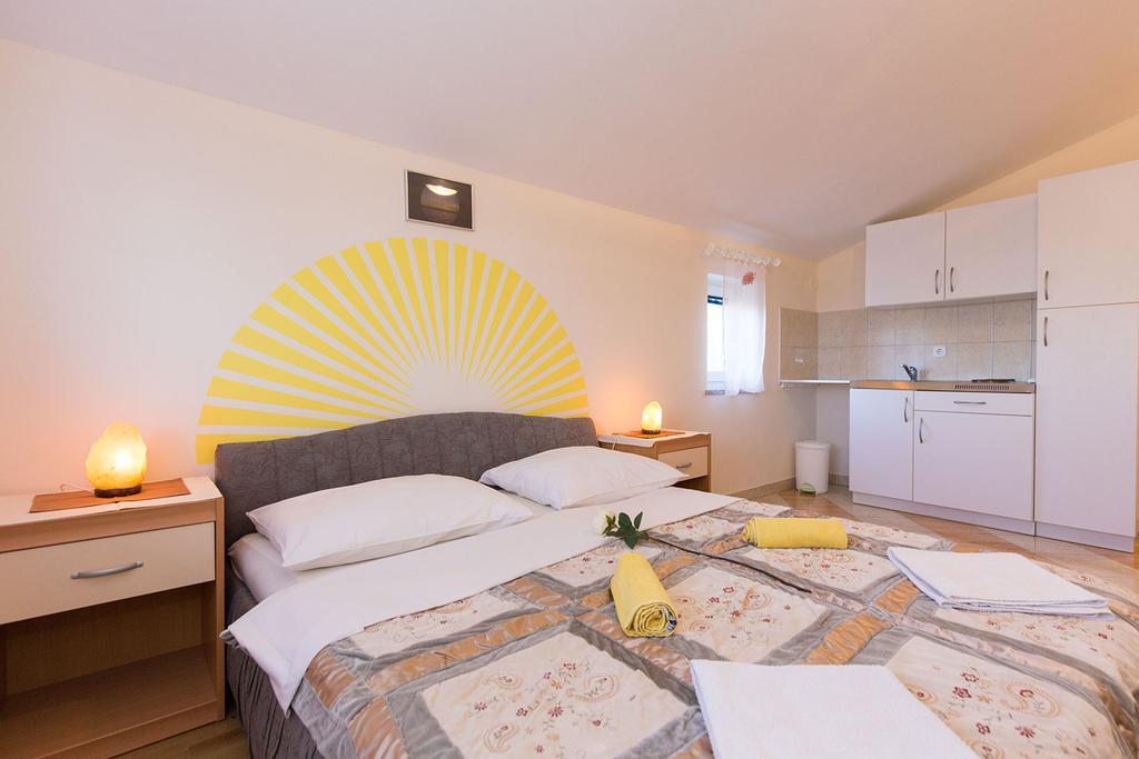 Apartments Juras Brzac Ngoại thất bức ảnh