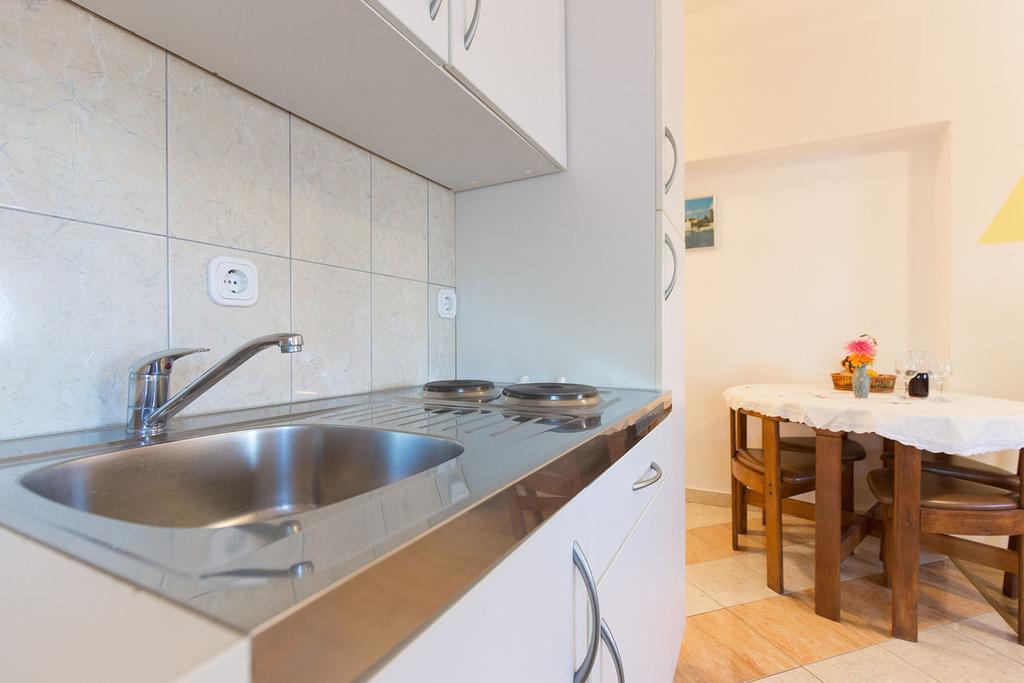 Apartments Juras Brzac Ngoại thất bức ảnh