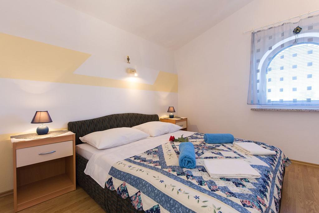 Apartments Juras Brzac Ngoại thất bức ảnh